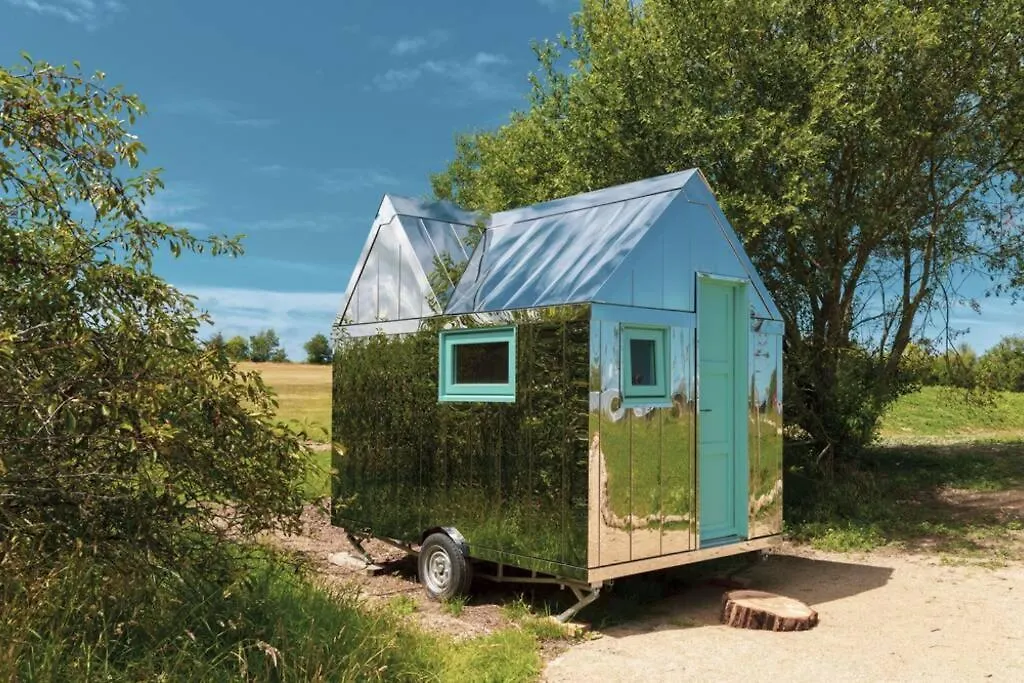 La Ferme du golf, gîte atypique et artistique Lancieux