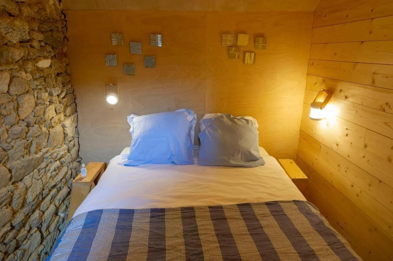 La Ferme du golf, gîte atypique et artistique Lancieux 0*,  France