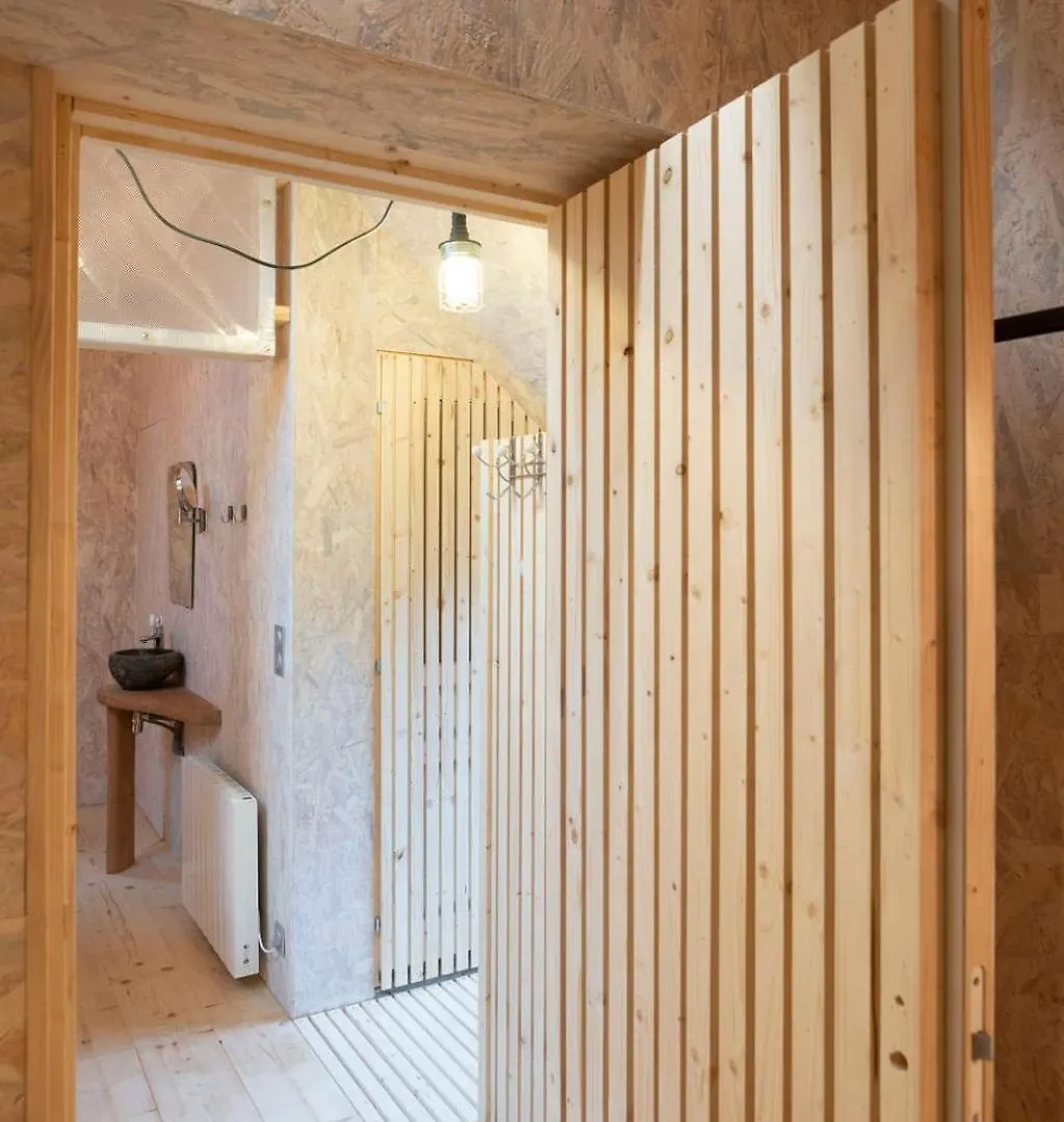 Bed & Breakfast La Ferme Du Golf, Gite Atypique Et Artistique Lancieux