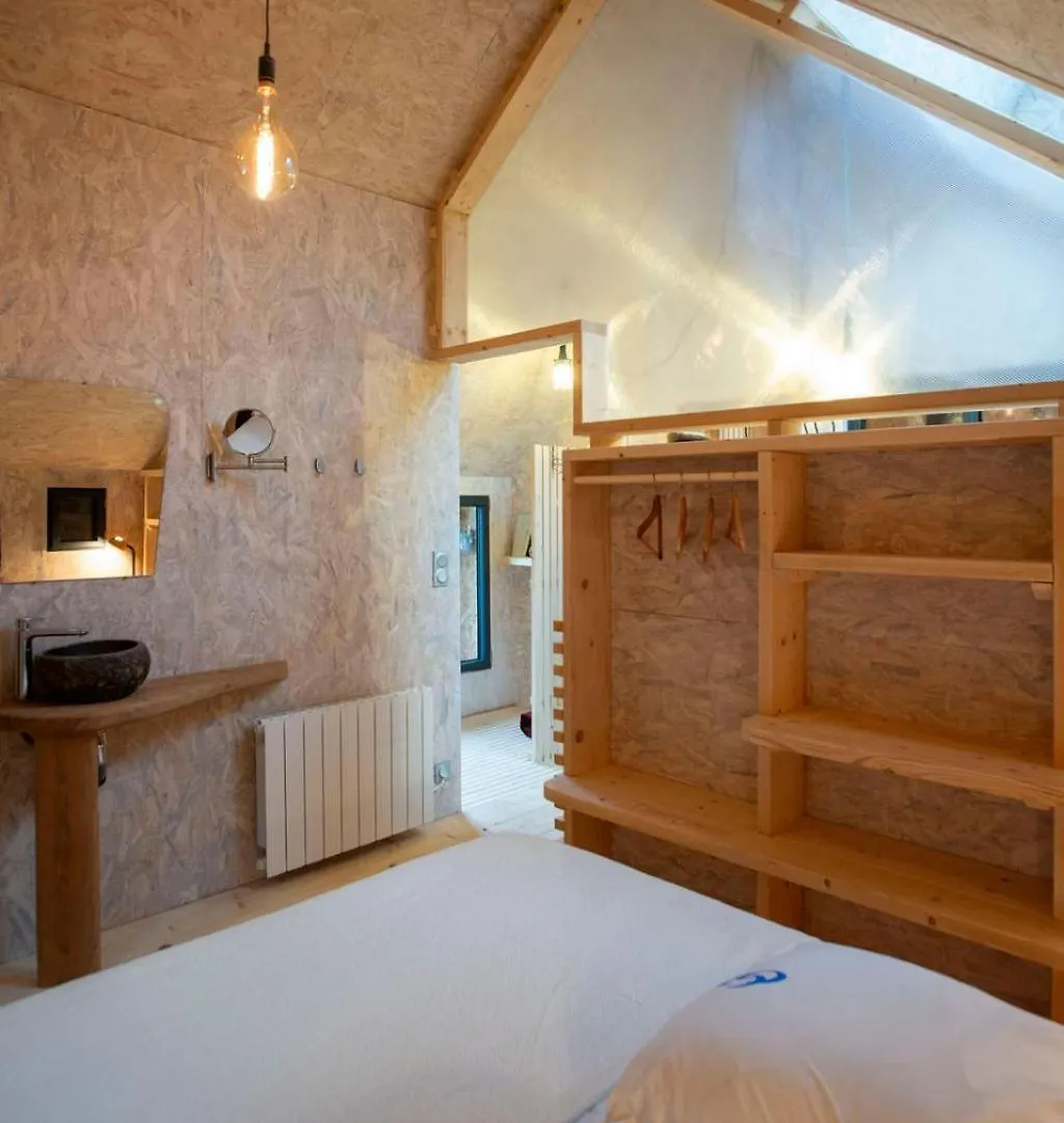 Couette-café La Ferme du golf, gîte atypique et artistique Lancieux