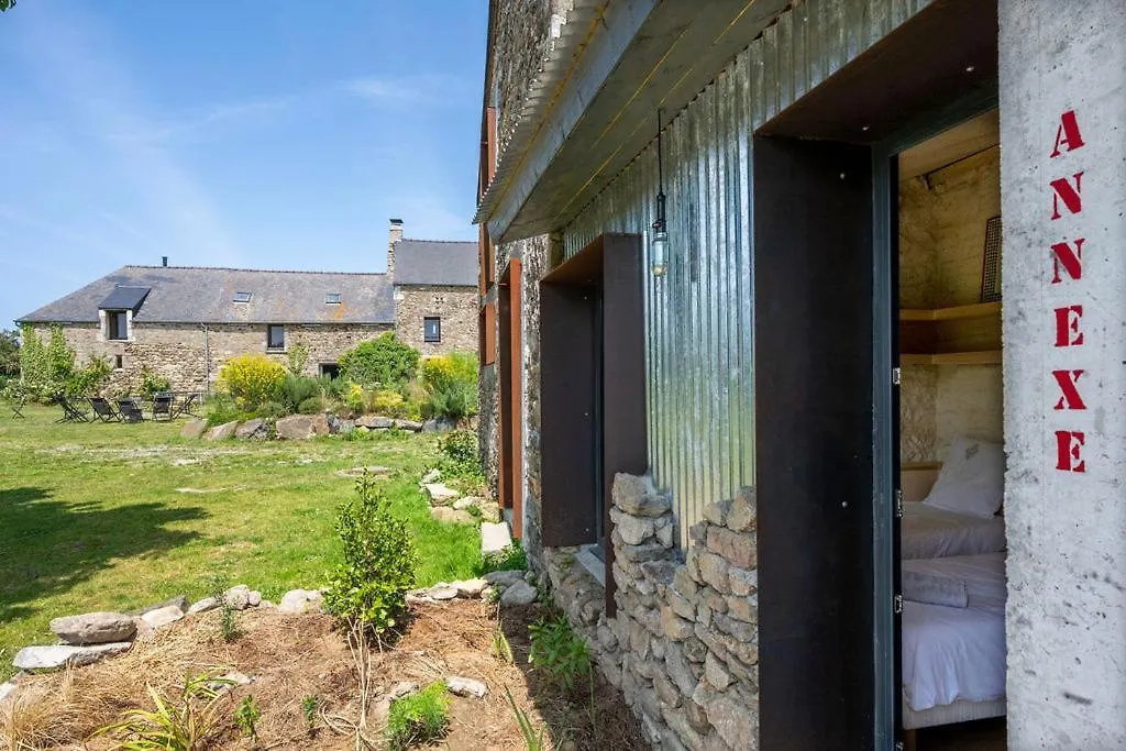 La Ferme Du Golf, Gite Atypique Et Artistique Lancieux 0*,