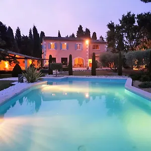 le-clos-des-cypres.fr-provencehotel.com/