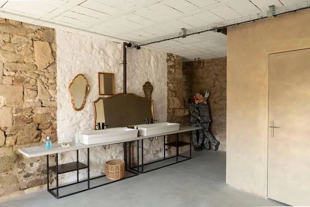 La Ferme Du Golf, Gite Atypique Et Artistique Lancieux Bed and breakfast