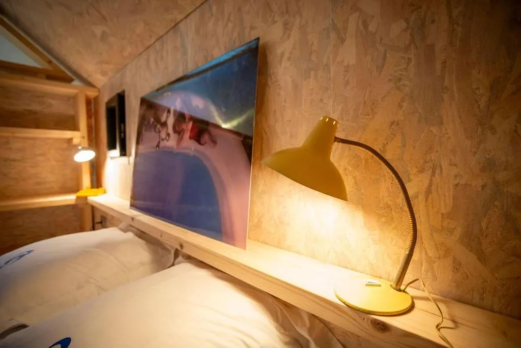 Bed and breakfast La Ferme Du Golf, Gite Atypique Et Artistique Lancieux