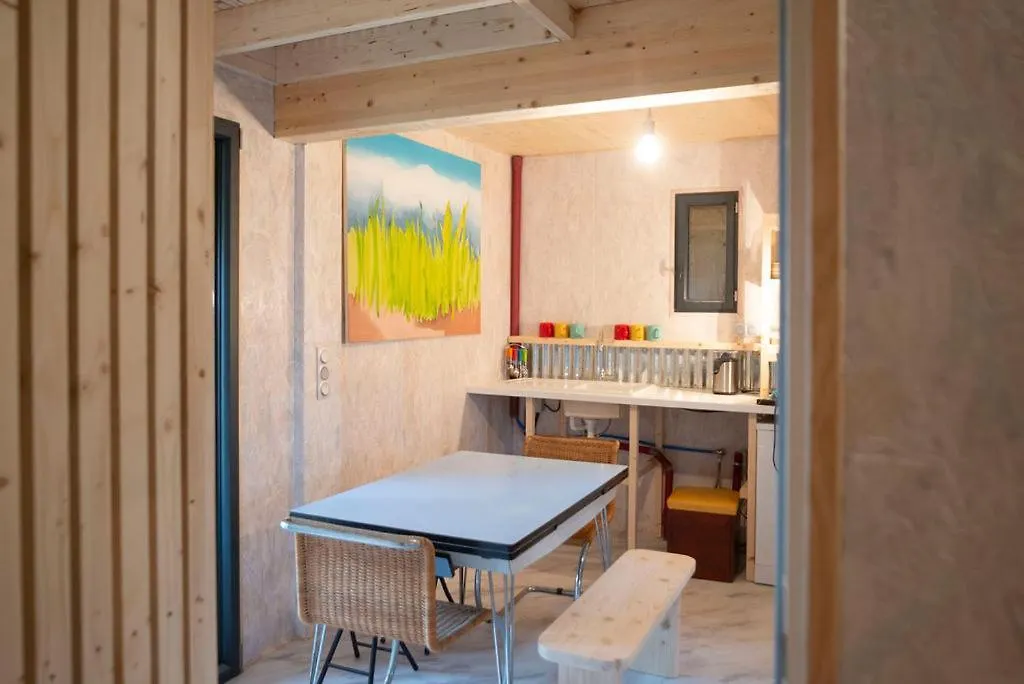 La Ferme Du Golf, Gite Atypique Et Artistique Lancieux Bed and breakfast